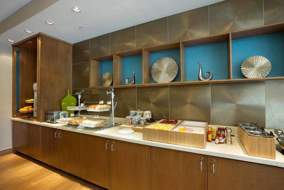 Springhill Suites By Marriott Huntsville West/Research Park Экстерьер фото