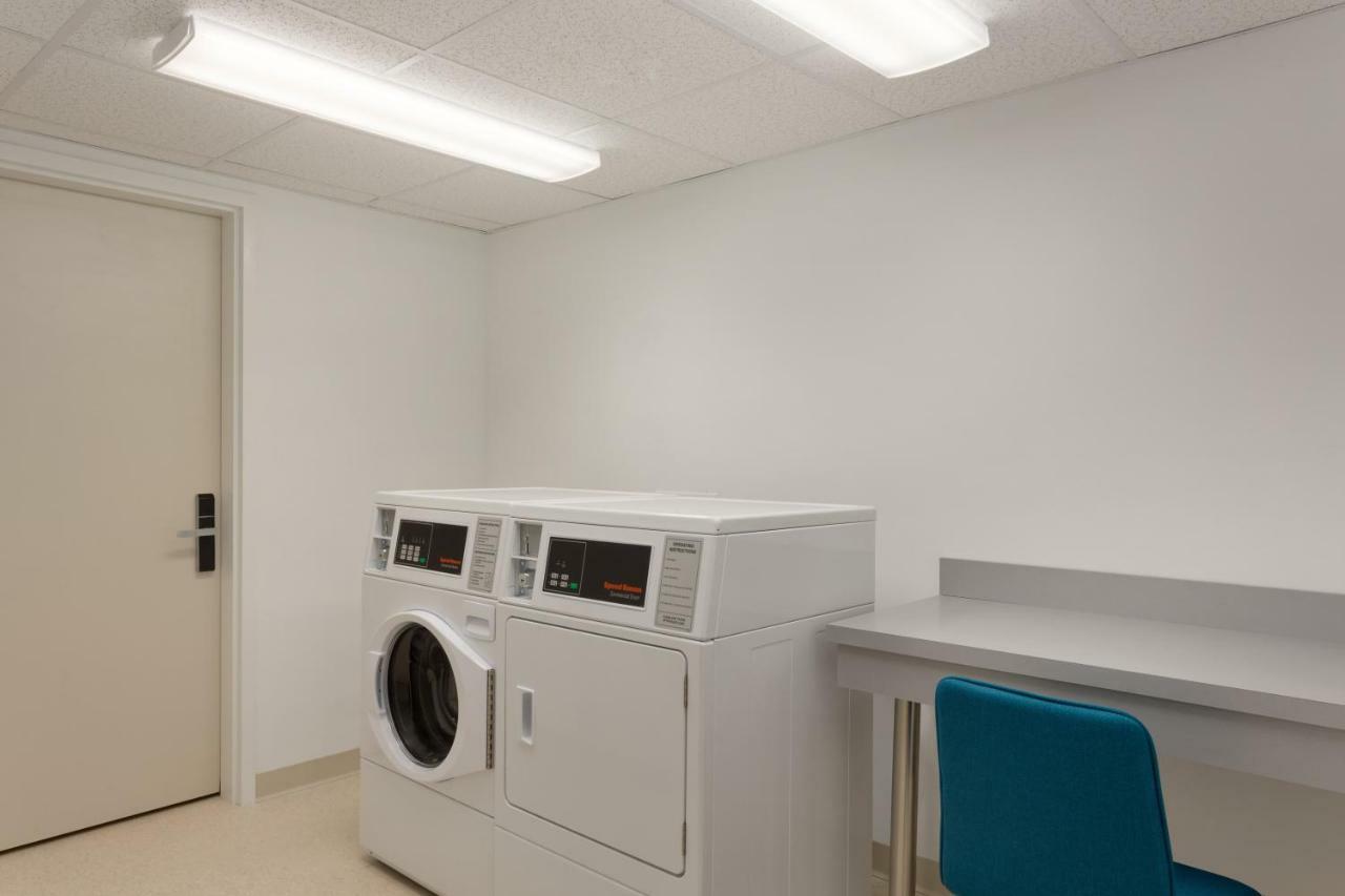 Springhill Suites By Marriott Huntsville West/Research Park Экстерьер фото